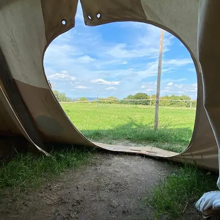 Tipidorf Im Klax Natur- Und Umweltcamp Campsite Klocksin